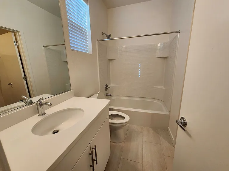 250 Log Pond Ln — Photo 8
