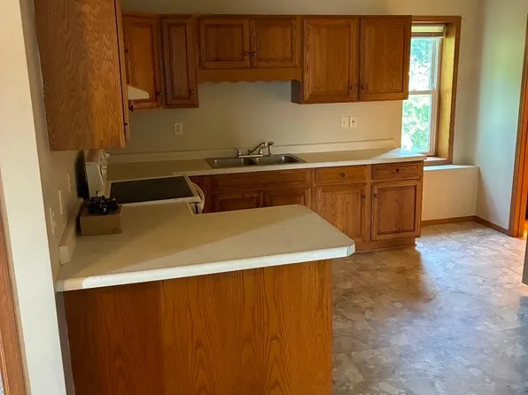 831 Main St APT 2, Luxemburg, WI 54217