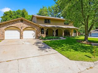 312 Defoe Dr, Columbia, MO 65203
