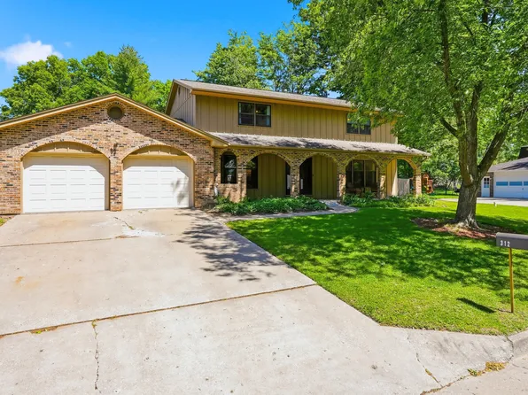 312 Defoe Dr, Columbia, MO 65203