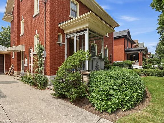 3rd image of 111 Filbert St