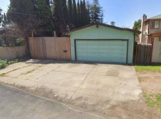 10515 Mark St, Oakland, CA 94605