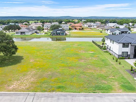 2nd image of 102 Summerlife Ln