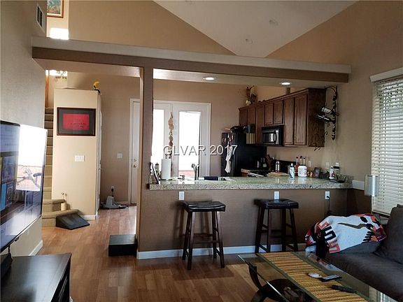 3rd image of 7649 French Springs St
