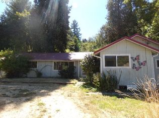7021 Nonpareil Rd, Sutherlin, OR 97479