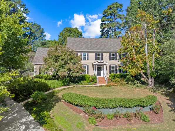 7 Heather Pl, Durham, NC 27707