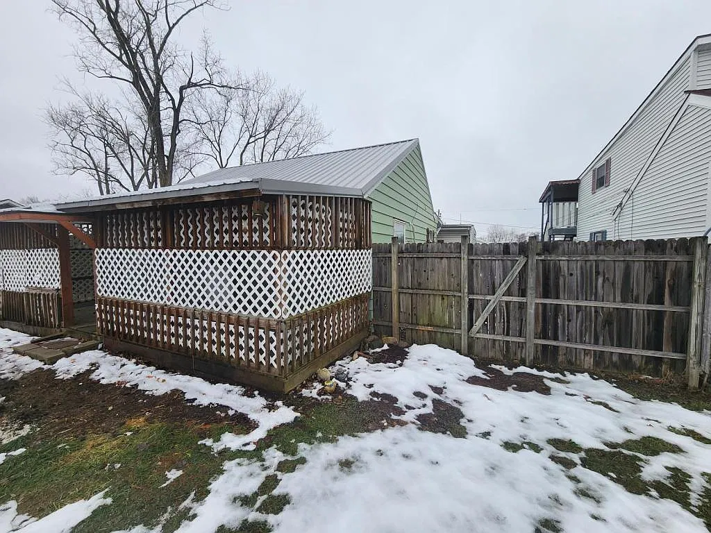 3525 Allen Ave — Photo 3