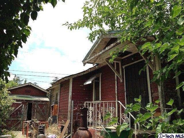 2nd image of 2152 Crescent Ave