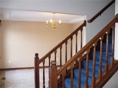 5th image of 1702 Cloverdale Dr