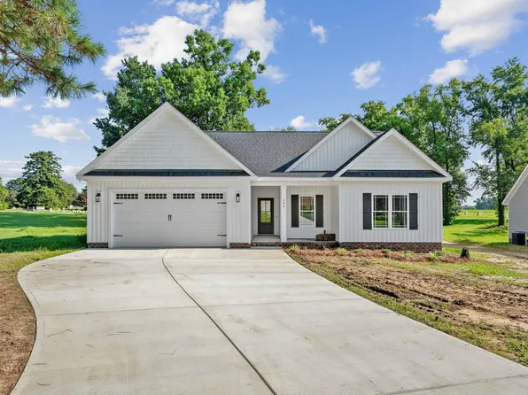 505 N Hillandale Dr, Fremont, NC 27830