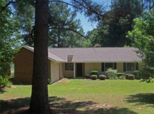 808 Schley St E, Douglas, GA 31533