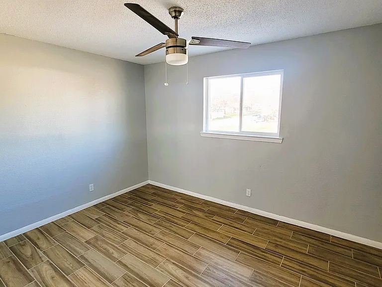 425 N Gilmer St — Photo 8