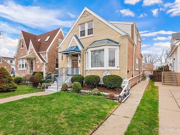 2nd image of 3004 N Oconto Ave