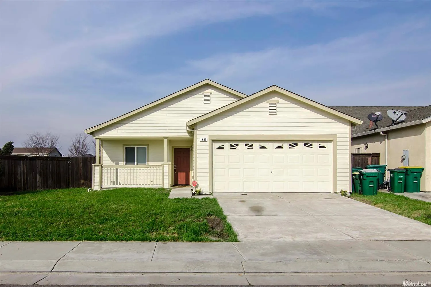 1439 Bandoni Dr photo 1