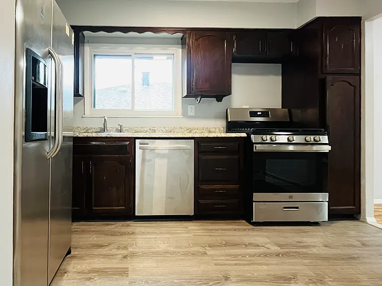 25620 Craft Ave #2 — Photo 7