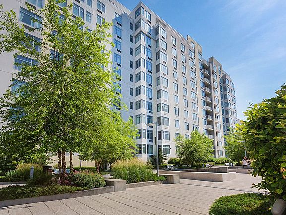 5th image of 40-26 College Point Blvd #10F