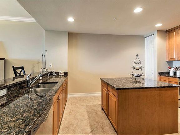 5th image of 89 Vivante Blvd Unit 8924