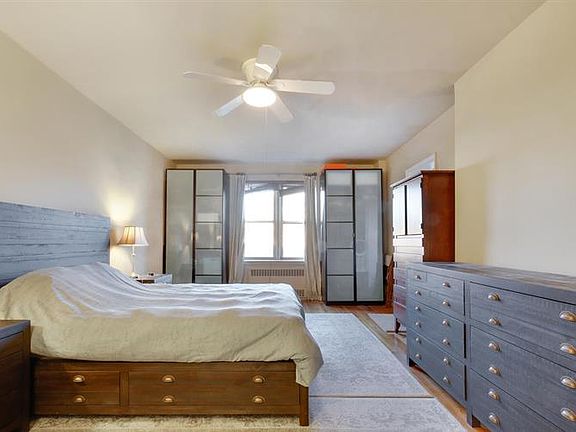 5th image of 162-01 Powells Cove Blvd APT 5U