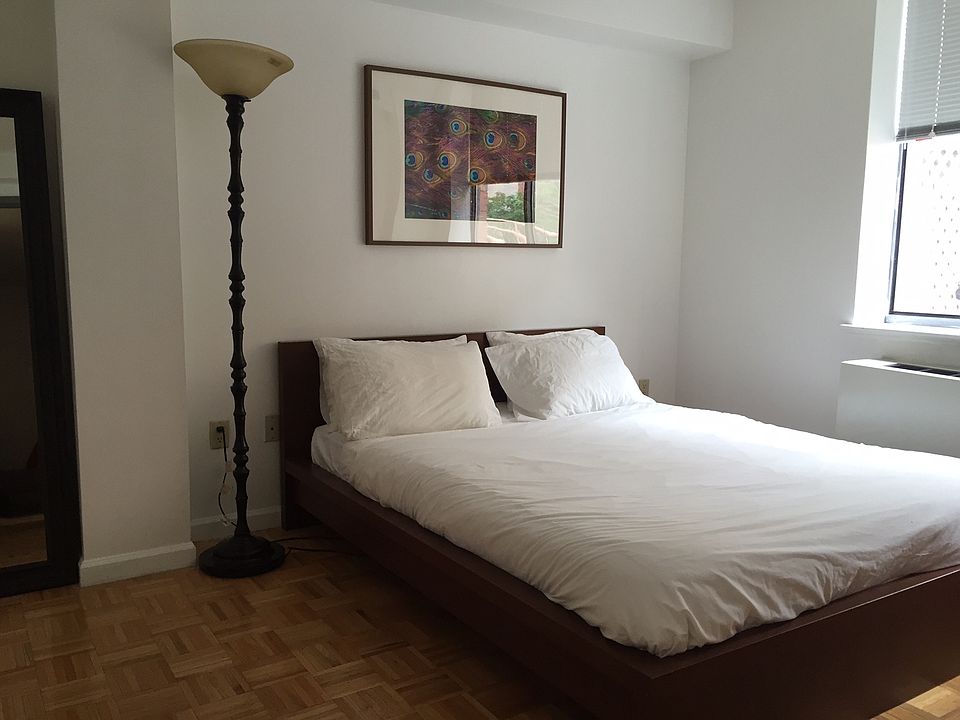 1st image of 165 Eldridge St APT 4D