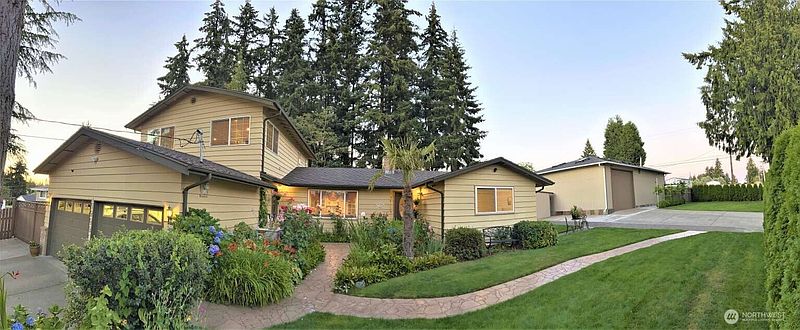3rd image of 11858 SE 236th Street