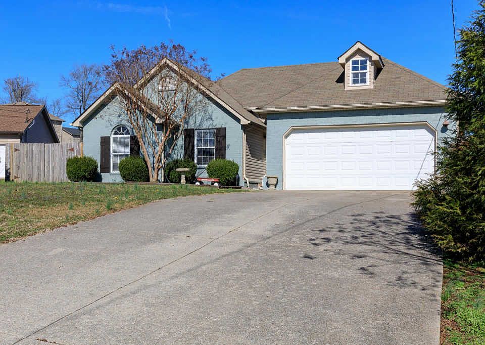 1st image of 1102 Maxie Ct