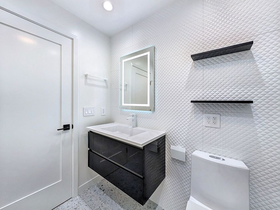 designers master bathroom