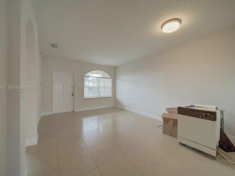 13801 SW 170th Ter — Photo 12