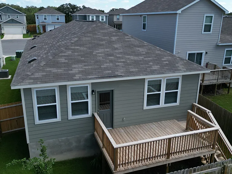 14702 Emerio Dr — Photo 17