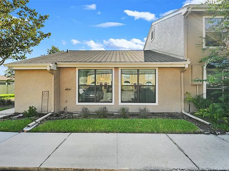 601 Casa Park Ct #K — Photo 1