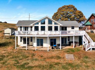 1129 Hannabass Dr, Goodview, VA 24095