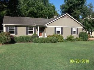 215 Leonora Dr, Memphis, TN 38117