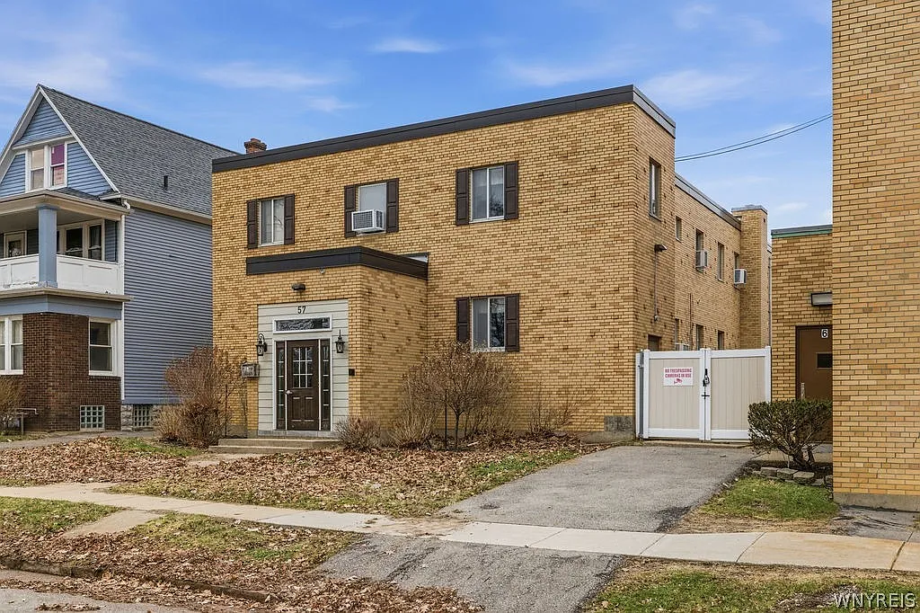 Building Photo - 57 Saint Johns Parkside St
