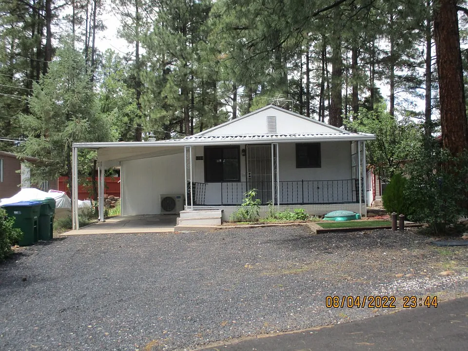 1310 N 43rd Dr
