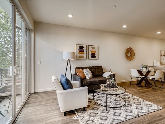 4th image of 7144 B Beacon Avenue S #28