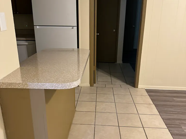 2500 W Hickory St #17 — Photo 3