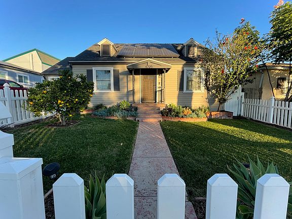 Fully fenced in front yard.