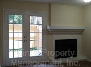 4113 Hunters Ridge Dr SW #2, Huntsville, AL 35802