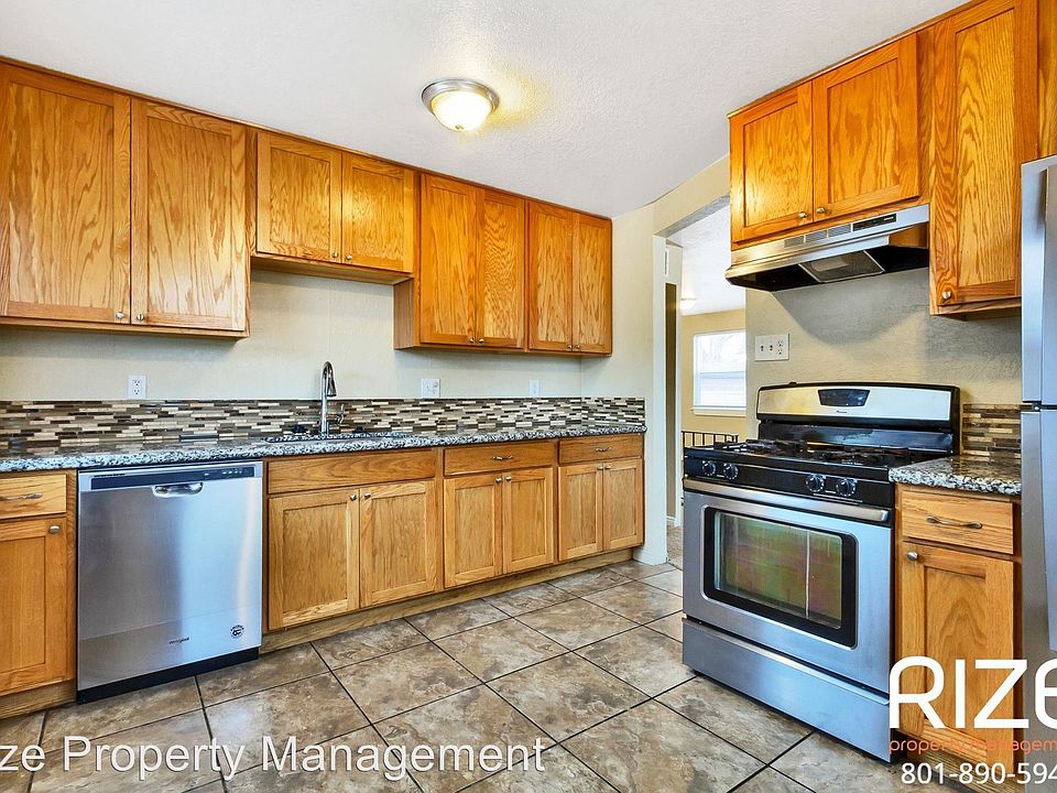 1st image of 1128 W Dalton Ave