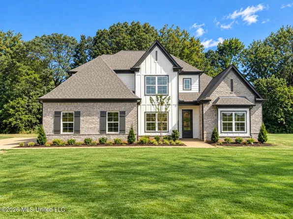 302 Wells Dr, Hernando, MS 38632