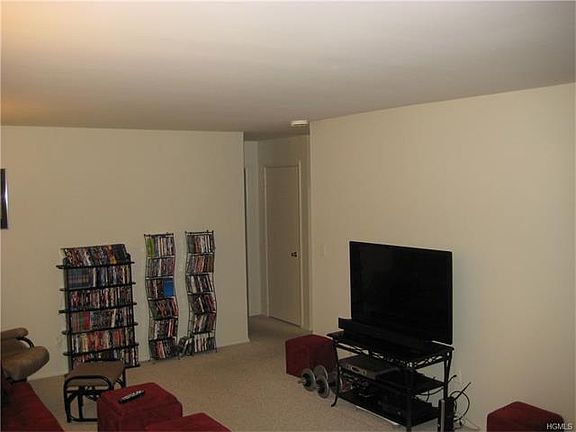 2nd image of 258 Parkside Dr