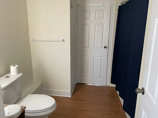 Full Bath