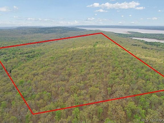 2nd image of 1 E Freds Fish Camp Rd