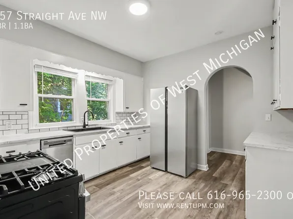 157 Straight Ave NW, Grand Rapids, MI 49504