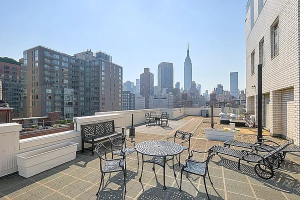 Sold by Utstein Properties | media 13