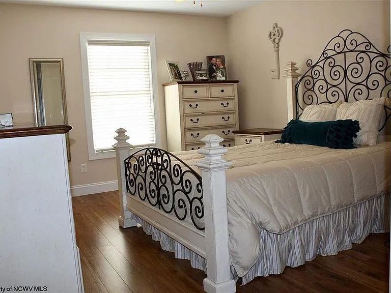 58 Brownstone Dr — Photo 5
