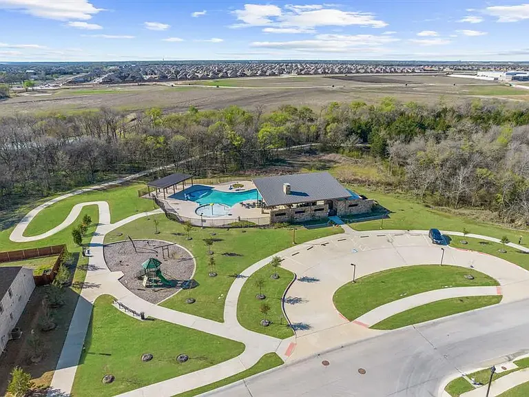 608 Fawn Valley Dr — Photo 21