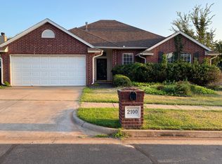 2100 Cedar Meadow Ln, Edmond, OK 73003