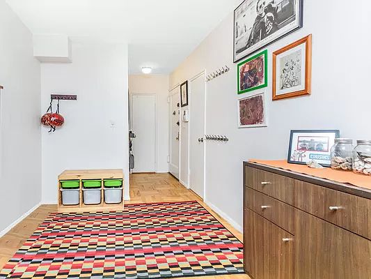 4th image of 640 W 239th St APT 4C