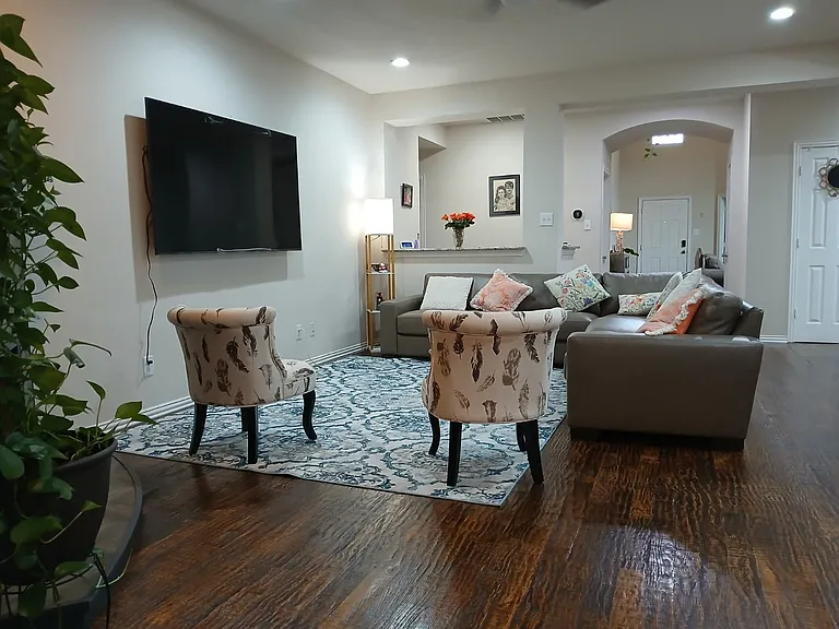 2642 Calmwood Dr — Photo 5