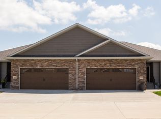 Overlook #2 Plan, The Overlook at Sunnybrook, Sioux City, IA 51106